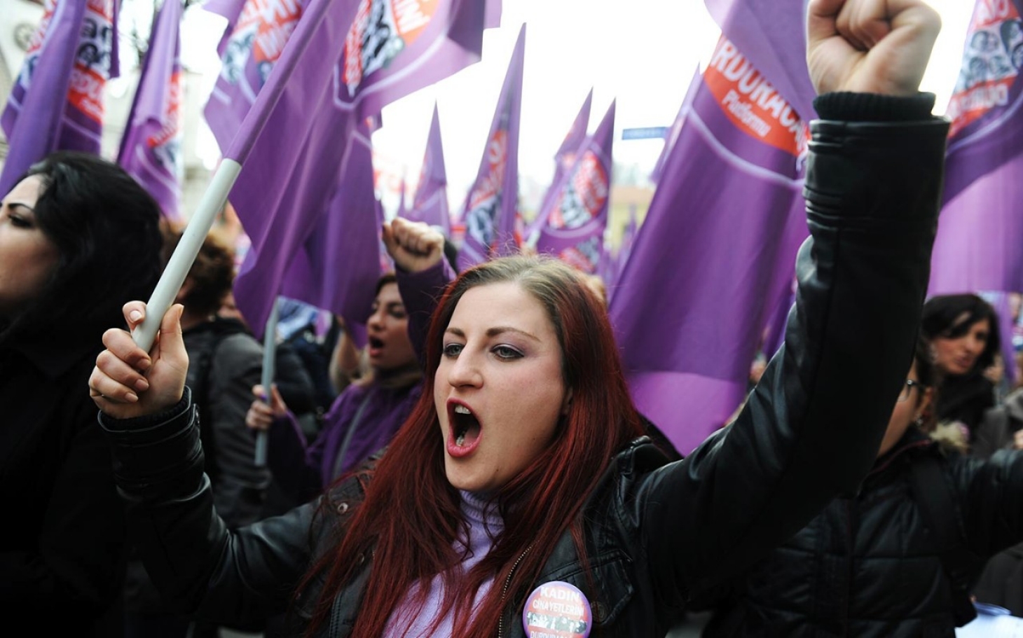 headlineImage.adapt.1460.high.turkish_women_protest2.1412181593222